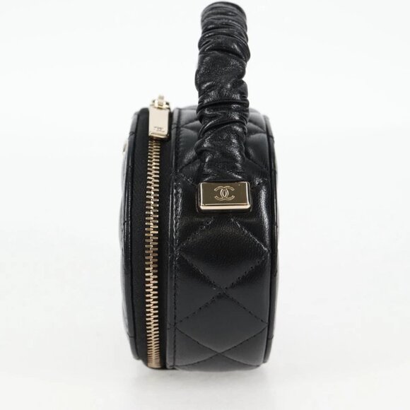 CHANEL Matelasse Pouch Lamb Skin Black Gold CC Auth 132970M - Picture 6 of 16